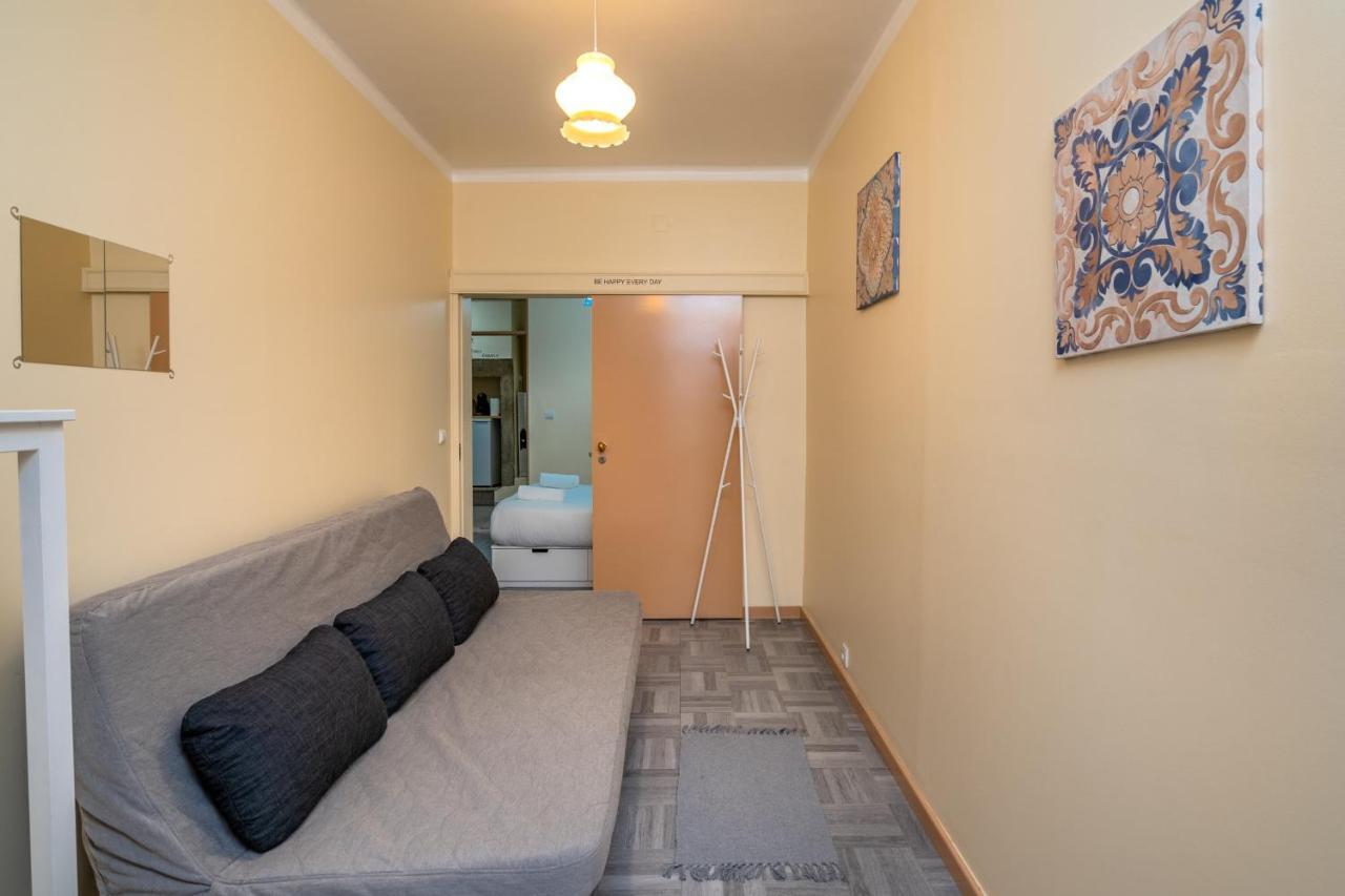 Apartment Cozy One Bedroom In Historic Location - Carmo Lissabon